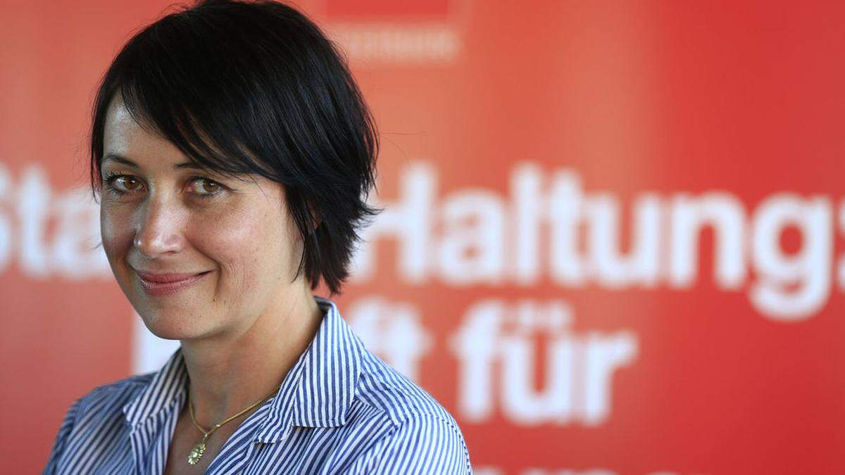 Martina Schröck hat heute ihren Rücktritt aus der Politik bekannt gegeben