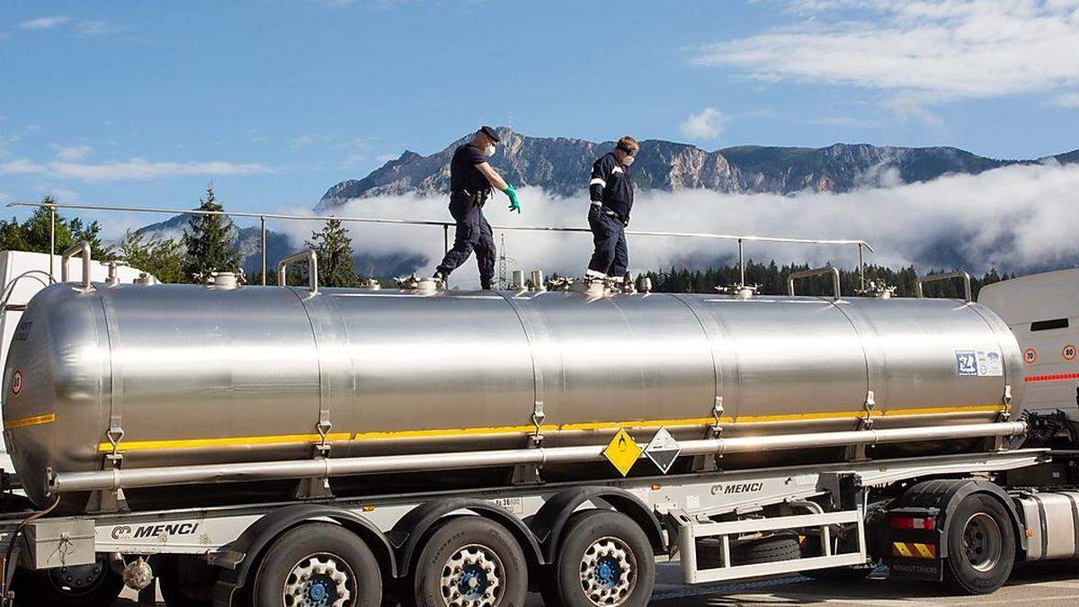 Intensivkontrollen der Gefahrguttransporter