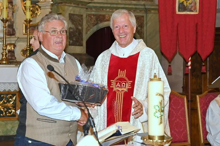 Bürgermeister Johann Windbichler und Bischofsvikar Dompropst Engelbert Guggenberger