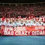 ABD0009_20251119 - WIEN - ÖSTERREICH: Die österreichische Fußball-Nationalmannschaft jubelt am Dienstag, 18. November 2025, nach Ende des Spiels zur WM-Qualifikation, Gruppe H, 10. Runde, zwischen Österreich und Bosnien-Herzegowina in Wien über das 1:1 Remis und die damit erfolgreiche WM-Qualifikation. - FOTO: APA/GEORG HOCHMUTH