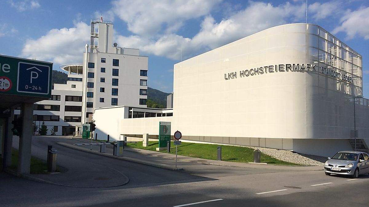 Die 71-Jährige war auf dem Weg vom LKH Hochsteiermark, Standort Leoben, in Richtung Schalautzerhofgasse unterwegs