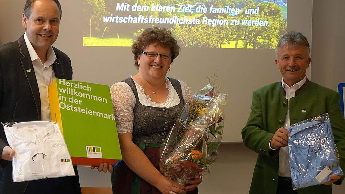 Geschäftsführer Franz Kneißl, künftige Vorsitzende Silvia Karelly, derzeitiger Vorsitzender Hubert Lang