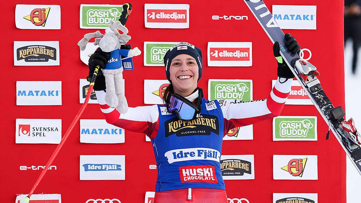 Katrin Ofner jubelt über Platz drei