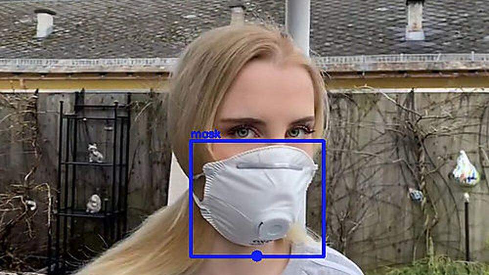 Mithilfe der Software von IoT40 Systems kann erfasst werden, ob Schutzmasken getragen werden