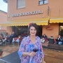 Claudia Ballerino vor ihrem Lokal Karinzia 