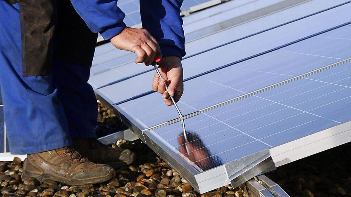 Wer gerne auf Photovoltaik setzen würde – die Stadt Althofen zahlt etwas dazu