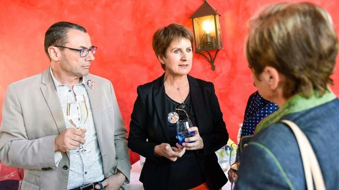 Redakteur Helmut Stöflin mit Chefredakteurin Antonia Gössinger.