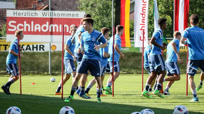 Deutschlands U19 Nationalmannschaft bereitet sich derzeit in Schladming auf seine Heim-Europameisterschaft vor. Diese findet ab 11. Juli in Baden-Württemberg statt.