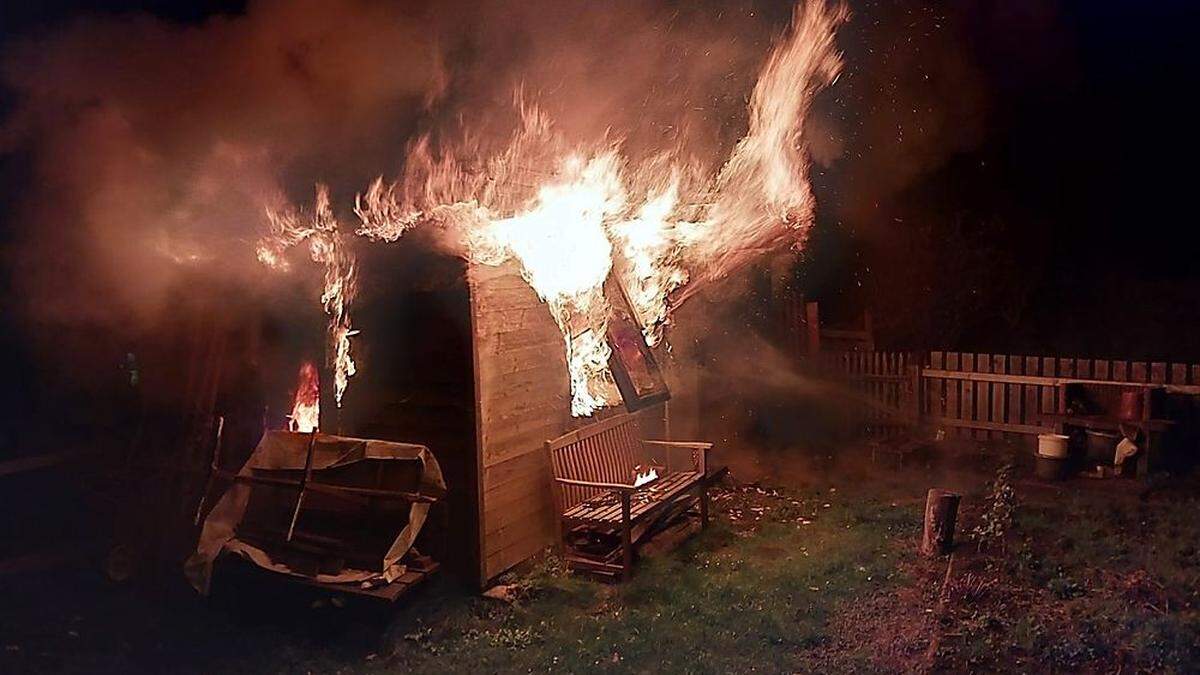 Im November ist im Gleisdreieck in St. Michael eine Gartenhütte komplett ausgebrannt