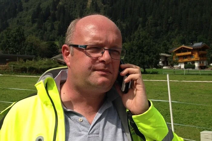 Die sechsköpfige Seilschaft aus Bayern war 200 Meter in eine Felsspalte gestürzt, sagte Martin Reichholf von der Bezirkshauptmannschaft Zell am See der APA.