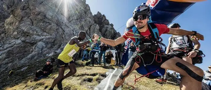 Philemon Kiruago aus Kenia hat im Vorjahr den Titel an Paragleitpiloten Aaron Durogati, der erneut den Disziplinensieg für sich verzeichnen konnte, abgegeben