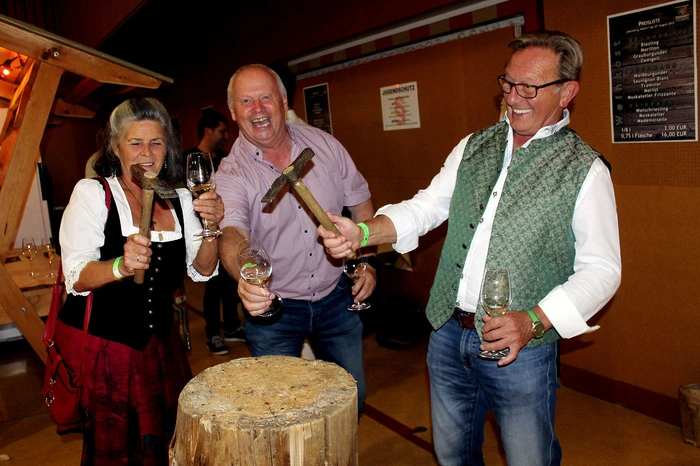Die Lust am Feiern und Tanzen lockte wieder...