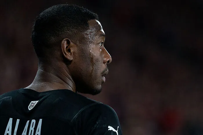 David Alaba: 2 Gegen den Ball ist der Kapitän aktuell nicht auf der Höhe und auch im Spielaufbau zeigte er sich schon wesentlich besser. Positiv: Seine Eckbälle und Freistöße von der Seite sorgten für Gefahr.