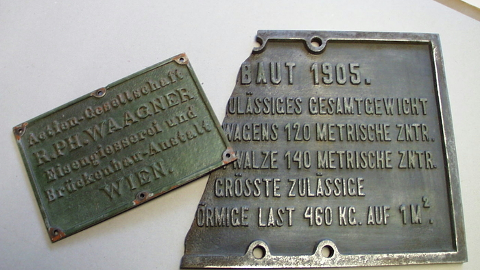 Das alte Typenschild der Brücke