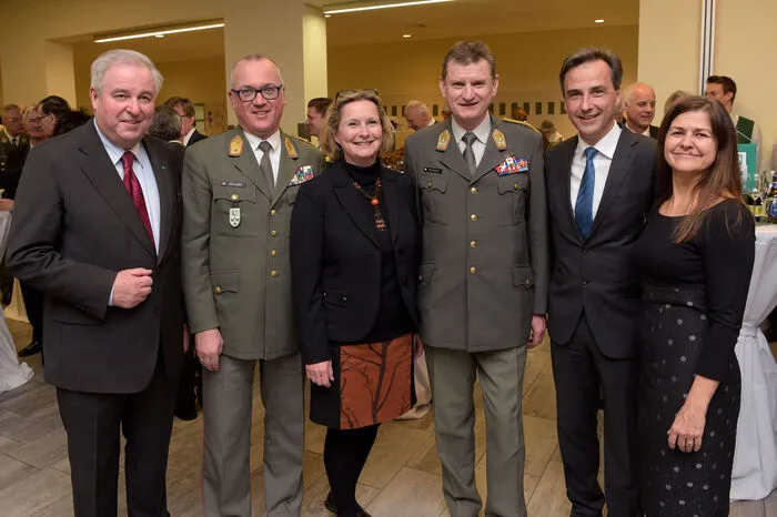 Auch die steirische Landesspitze sowie der Grazer Bürgermeister Siegfried Nagl kamen in die Gablenzkaserne.