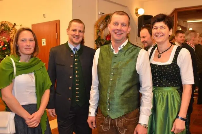 Tracht ist auf dem Ball der Landwirtschaftlichen Fachschule obligat.