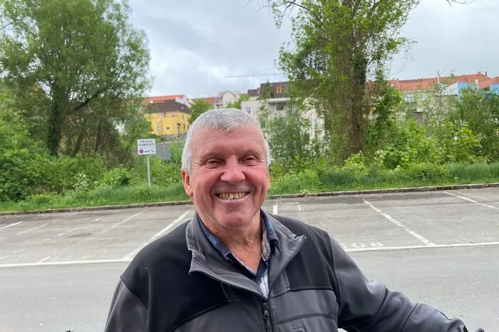 Engelbert Pfeifer, Leoben: "Ich habe daheim einen Fitnessraum, den ich auch im Lockdown benützen konnte. Auch Radfahren und Angeln war freilich kein Problem. Das heißt, meiner sportlichen Betätigung stand auch in den vergangenen Monaten nichts im Weg. Ich freue mich aber auf jeden Fall darauf, dass ich endlich wieder einmal essen gehen kann. In die Therme möchte ich auch gerne wieder einmal fahren - überhaupt freue ich mich auf das Reisen im Inland. Im Lockdown habe ich mir Geld erspart. Davon habe ich mir eine Vespa gekauft. Und ich freue mich auf das Ausfahren."