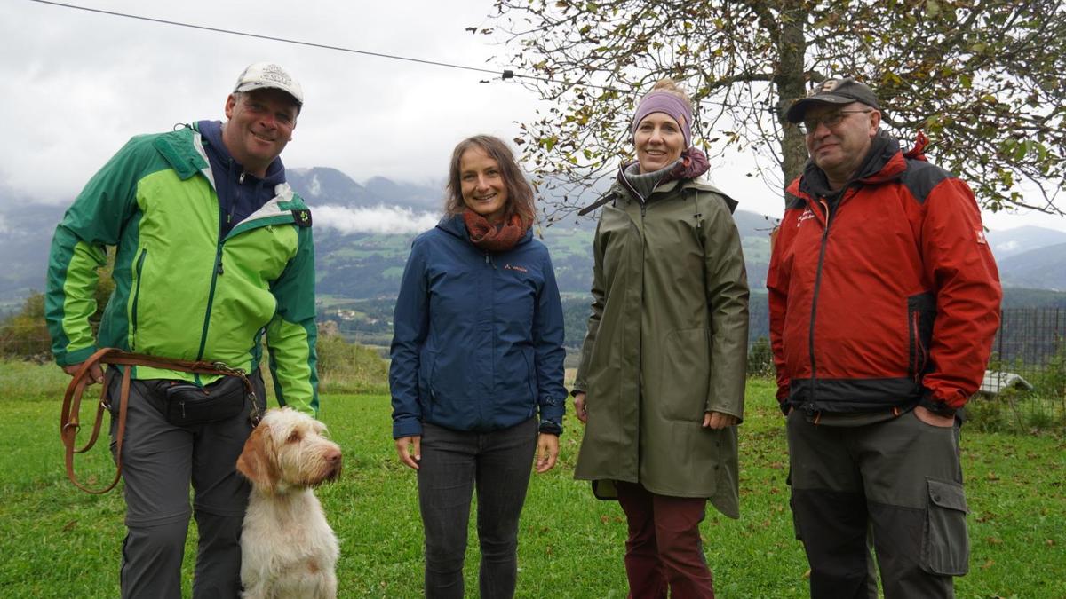 Beim Scouting in Baldramsdorf (von links): Teilnehmer Christian Seiler, Franziska Weineiss, Sandra Cresnar und Leopold Slotte-Bachmayr