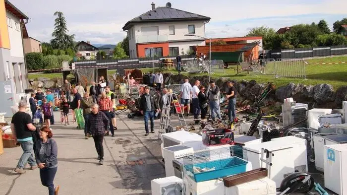 Der Besucherandrang war beim traditionellen Fetzenmarkt der Freieilligen Feuerwehr Söding (Gemeinde St. Johann-Söding) am vergangenen Sonntag schon in aller Früh enorm. 