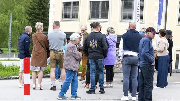 Ein besonderes Highlight waren die Führungen durch die Brauerei, geleitet von Herrn Leschanz, der spannende Einblicke in die Kunst des Bierbrauens gab.