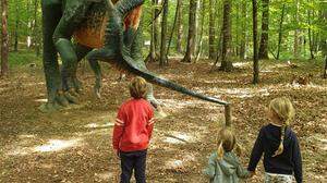 Der Styrassic Park lockt jedes Jahr tausende Kinder mit seinen Dinosaurierfiguren