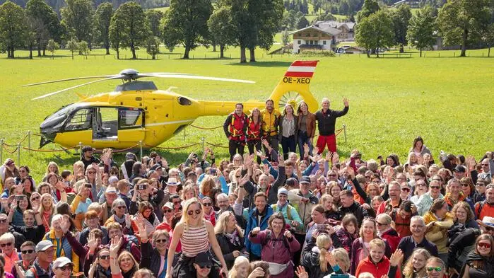 Die “Original Bergretter Fanwanderung” mit den beliebten Schauspielern ist im Herbst für viele Serienfreunde schon längst Tradition