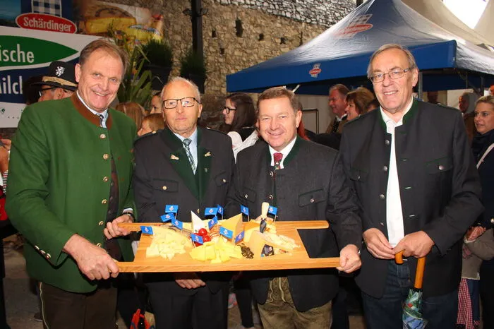 Unter den Besuchern waren neben Landeshauptmann Hermann Schützenhöfer und Landesrat Johann Seitinger auch der Bürgermeister von Söding-Sankt Johann, Erwin Dirnberger, und der Bürgermeister der Stadt Voitsberg, Ernst Meixner.