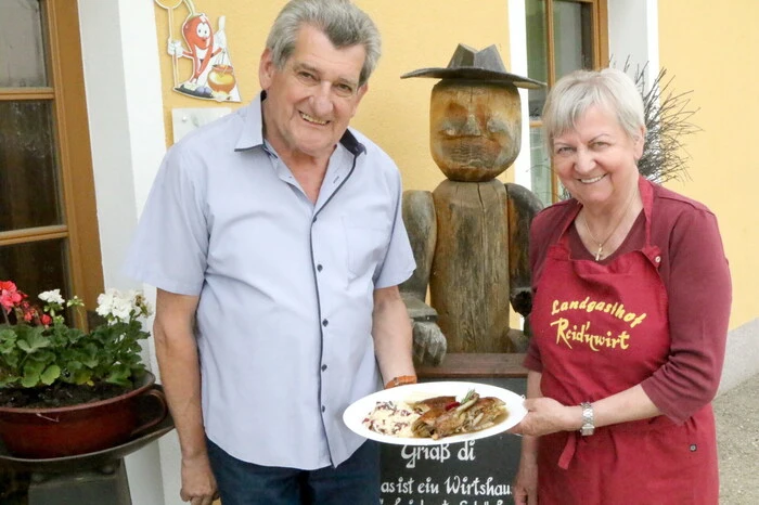 Sehr zur Freude der Wirtsleute Irmgard und Karl Liebetegger (Foto). 