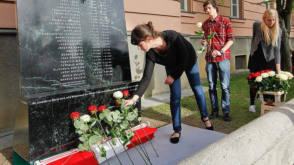 Denkmal für Opfer der NS-Justiz als Zeichen neuer Gedächtniskultur vor dem Landesgericht 