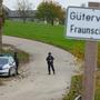 Im Bild: Einsatzkräfte der Polizei in Altenfelden