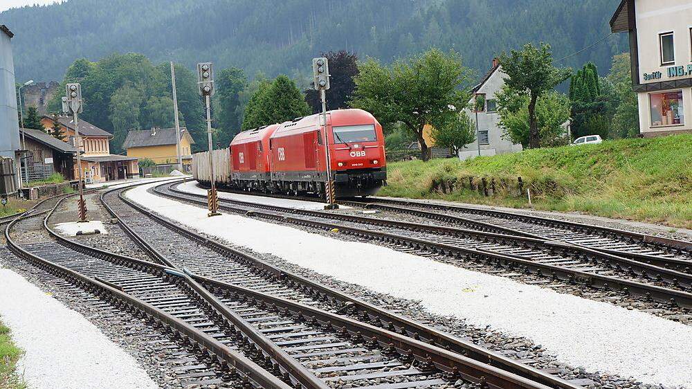 Derzeit verkehren nur noch Güterzüge von Bad St. Leonhard nach Zeltweg 