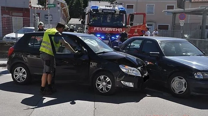 Feuerwehr, Rotes Kreuz und Polizei mussten zu dem Unfall ausrücken