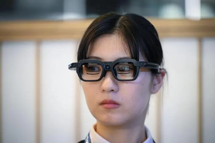 „Smart glasses“ von NTT Docomo XR im Einsatz
