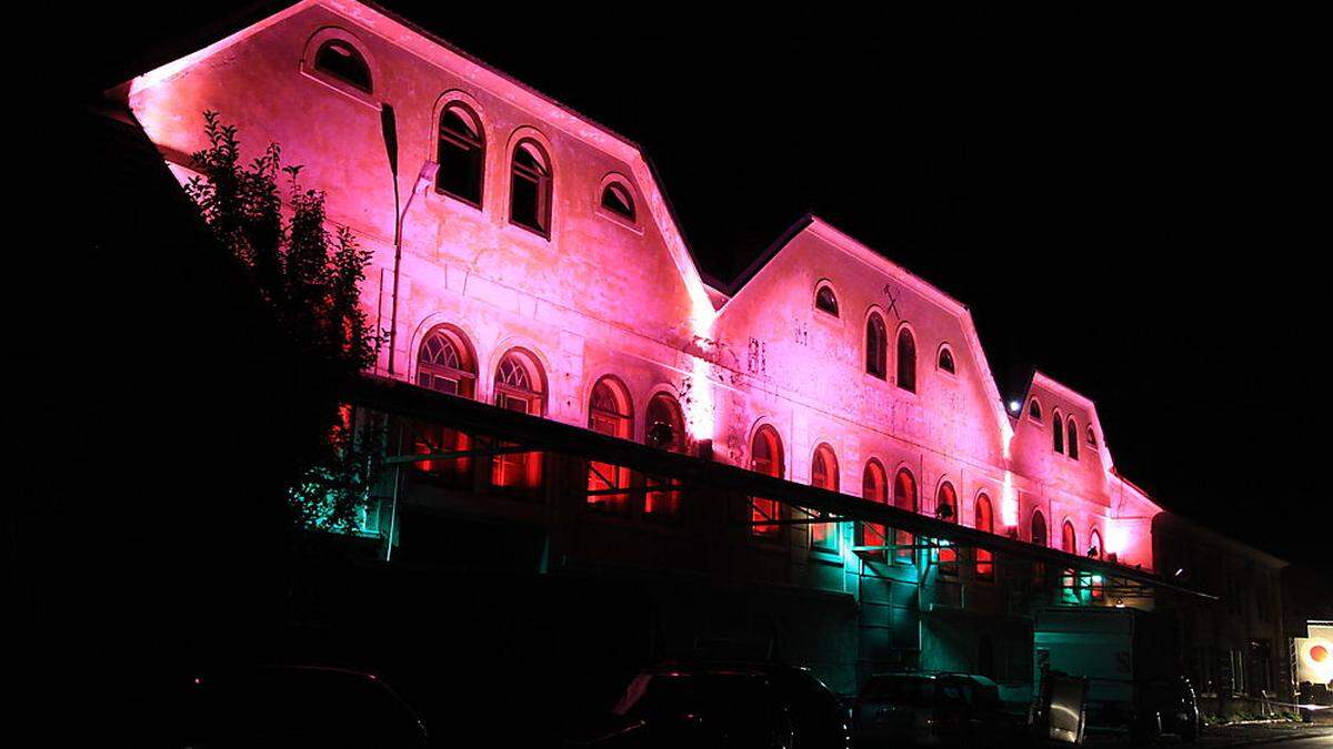 Die Fabrik Saag in Techelsberg ist bekannt als Party-Location. Demnächst zieht zeitgenössische Kunst ein