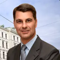 Johannes Peterlik wurde vorgeworfen, dass er sich durch Ott Vorteile verschaffen wollte