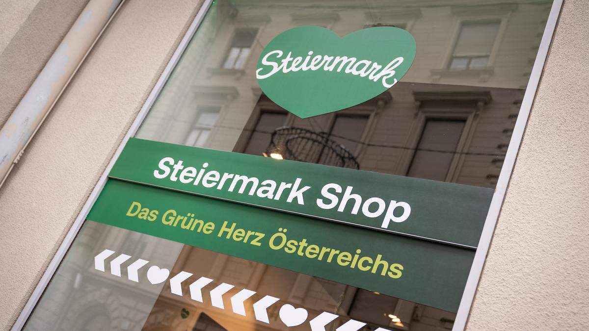 Der neue Steiermark-Shop hat eröffnet: Herz-Artikel so weit das Auge reicht