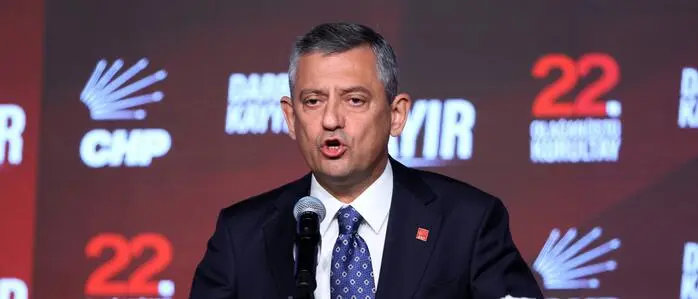 CHP-Chef Özgür Özel droht die Absetzung