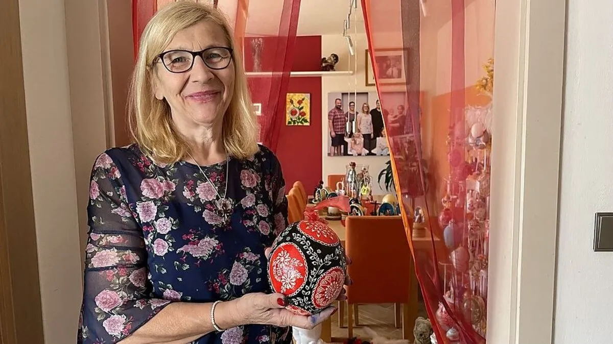 Erika Stipsits kratzt bereits seit mehr als 50 Jahren Ostereier