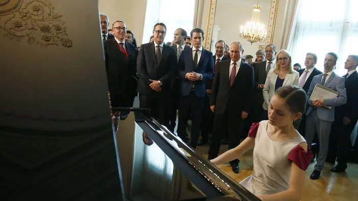 Österreichs musikalisches Wunderkind Alma Deutscher durfte auch aufspielen