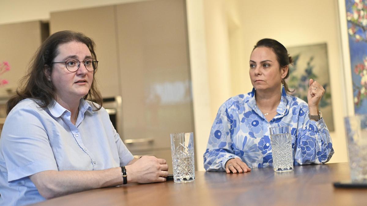 Ulrike Reinöhl (links) und Gloria Kosta-Haslinglehner