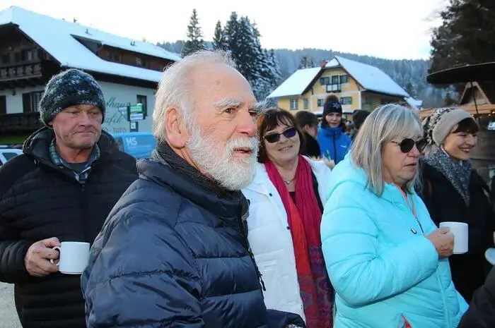 Einen kleinen, aber feinen Adventmarkt gibt es alljährlich im kleinen Bergdorf Hirschegg, Gemeinde Hirschegg Pack.