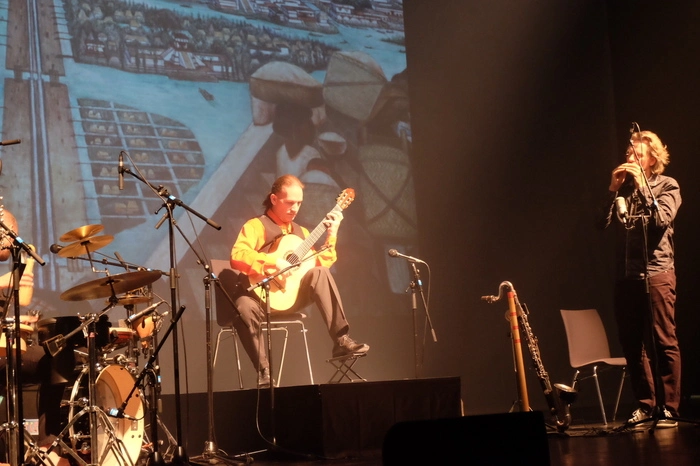 Der gebürtige Kubaner Marco Tamayo brillierte auf der Gitarre...