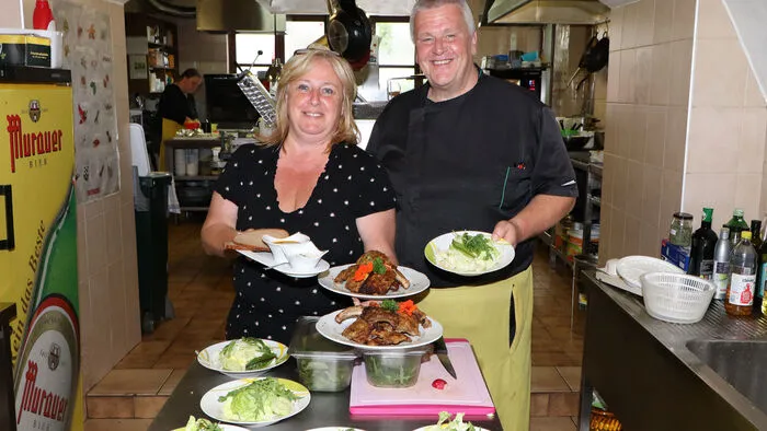 In der Küche gab es für Annette Kogleck und Dietmar Kogleck jede Menge zu tun!