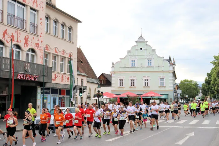 Musikalisch sorgten Alpenland Power bei der After Run Party bis 22 Uhr für beste Stimmung und Entspannung. Der Reinerlös kommt wieder karitativen Zwecken in der Region zugute.