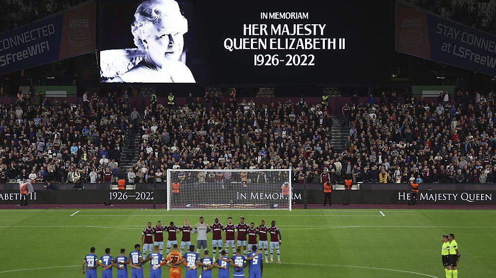 Trauerminute beim Europa-League-Match zwischen West Ham und FCS Bukarest