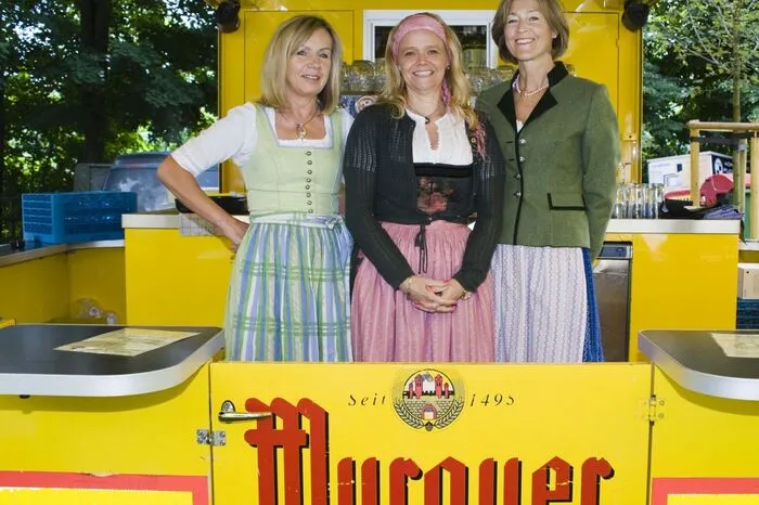 Klicken Sie sich durch die Bilder vom Oberlandler Kirta!