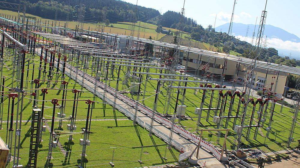 Derzeit endet die 380-kV-Leitung im Umspannwerk Obersielach bei Völkermarkt, die Lücke reicht bis nach Lienz