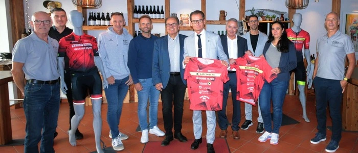 Im Rahmen einer Pressekonferenz wurde über die erfreulichen Entwicklungen beim KSV Triathlon berichtet