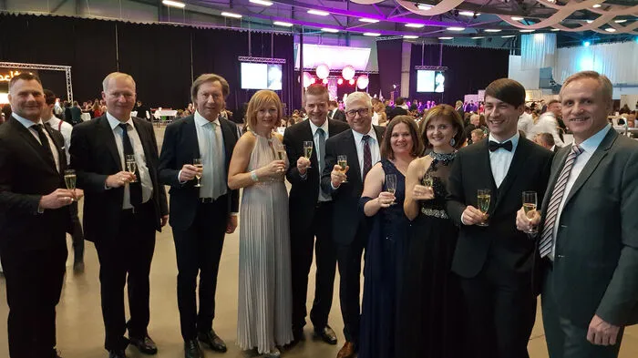 Im MEZO Oberwart fand der diesjährige Maturaball der Informatikabteilung der HTL Pinkafeld statt.