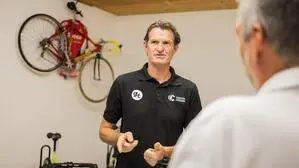 Hannes Hempel beim Interview in seinem Radshop